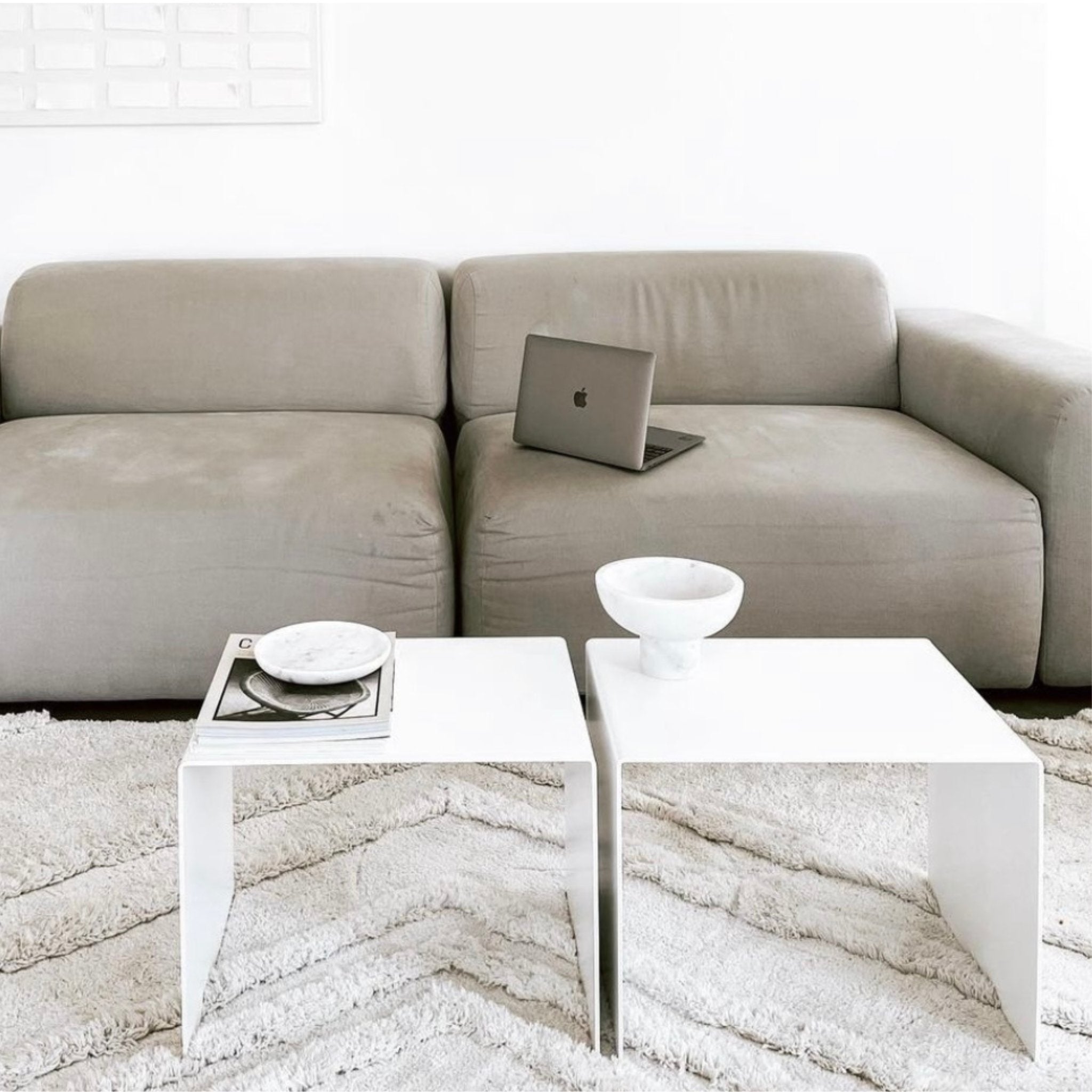 Modernes Wohnen mit stilvollen Metallmöbeln: Einrichtungstrends für jeden Raum - MO INTERIORS