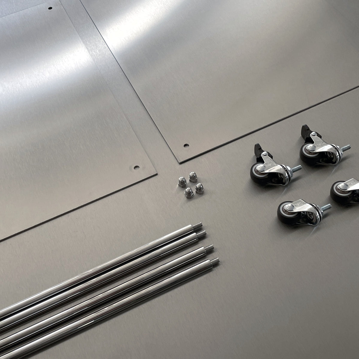 Modulum Beistelltisch Flatlay Edelstahl gebürstet mit Edelstahlstreben