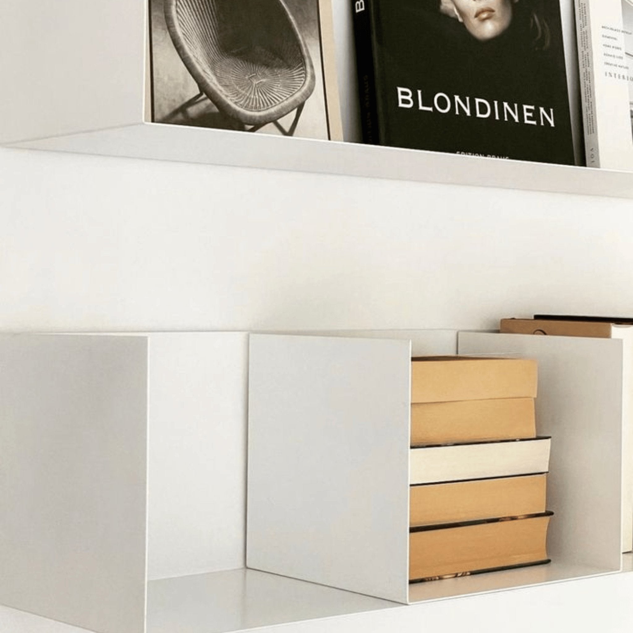 Buchstütze Mini C - Buchständer & - stützen HSI - MBT - weiß