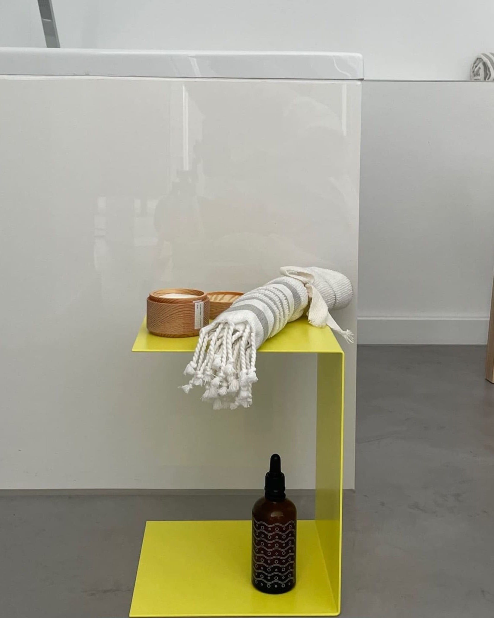 Mini - Podest | Multifunktionaler Beistelltisch Mini C - Beistelltische HSI - MBT - gelb